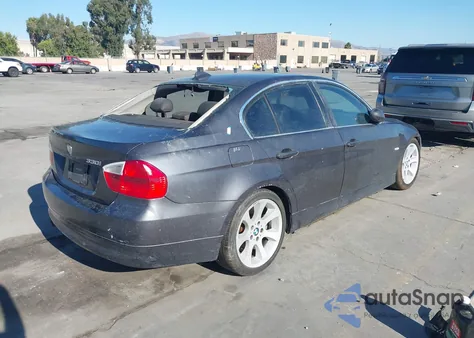 2006 BMW 330I z USA, uszkodzony, nr VIN WBAVB33586KR75218